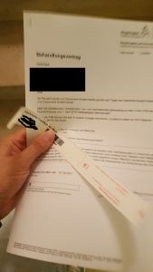 Der Behandlungsvertrag und das Bändchen, welches ihr während eures Aufenthalts im Krankenhaus zur Identifizierung tragt